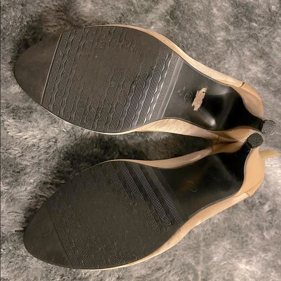 Nude Round Toe Pumps With Back Bow👠👠 - Picture 4 of 9